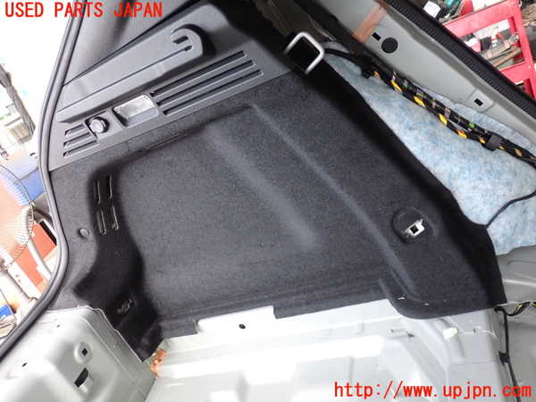 2UPJ-9232317680]DSオートモビルズ ・DS 4(D41YH01)左リアピラートリム 中古_3