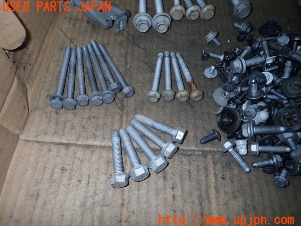 3UPJ=9232320720]VW ザ･ビートル(16CPL)ネジ・ナット・ステー類 セット ジャンク_3