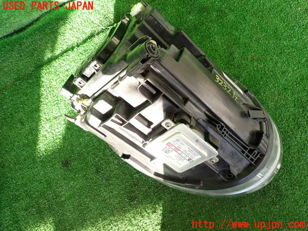 2UPJ-9232321132]VW ザ･ビートル(16CPL)左ヘッドライト HID 中古_2