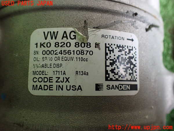 2UPJ-9232326025]VW ザ･ビートル(16CPL)エアコンコンプレッサー 中古_4