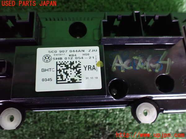 2UPJ-9232326066]VW ザ･ビートル(16CPL)エアコンスイッチ1 中古_3