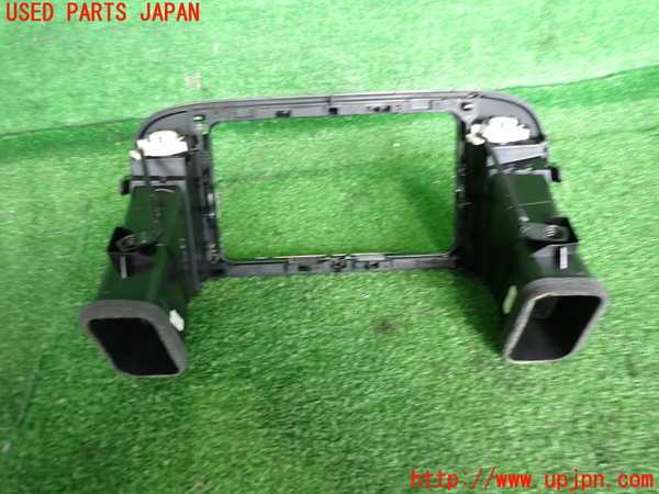 2UPJ-9232327526]VW ザ･ビートル(16CPL)エアコン吹き出し口1 (真中) 中古_3