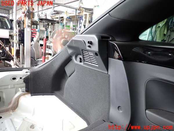 2UPJ-9232327680]VW ザ･ビートル(16CPL)左リアピラートリム 中古_5