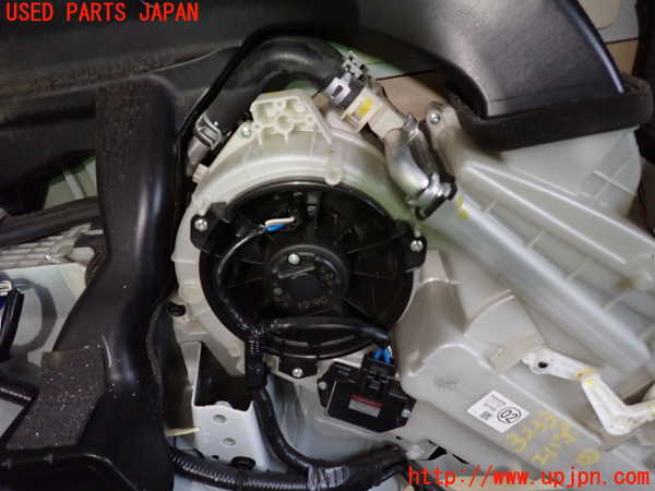 1UPJ-9232336082]アルファードハイブリッド(ATH20W)エバポレーター2 (リヤ) 中古_2