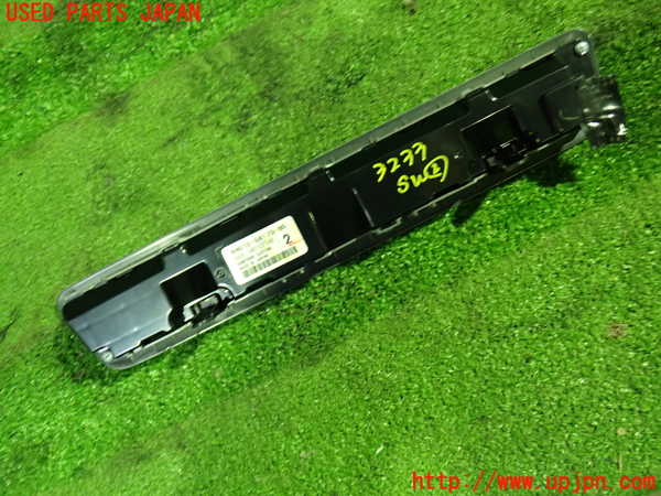 1UPJ-9232336307]アルファードハイブリッド(ATH20W)スイッチ2 (リアエアコン) 中古_2