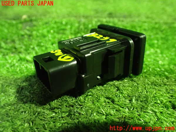 1UPJ-9232336312]アルファードハイブリッド(ATH20W)スイッチ7 (車両接近警告OFF) 中古_2
