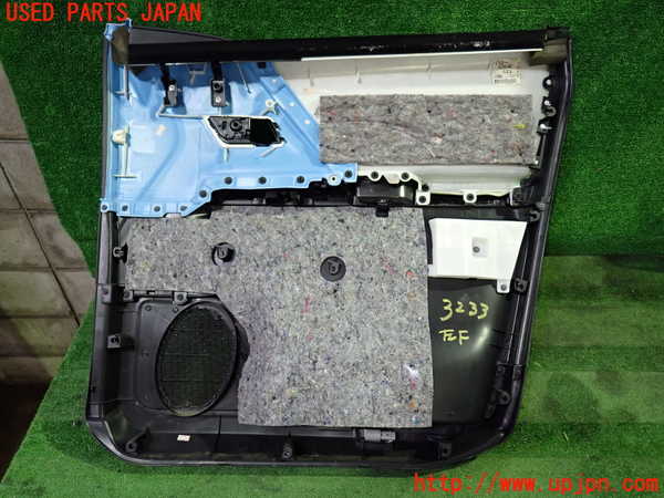 1UPJ-9232331264]アルファードハイブリッド(ATH20W)左前ドア内張り 中古_4