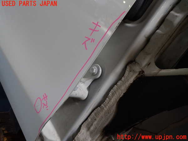 1UPJ-9232341230]ベンツ CLA250 4MATIC(117346 C117)右前ドア M62 中古_3