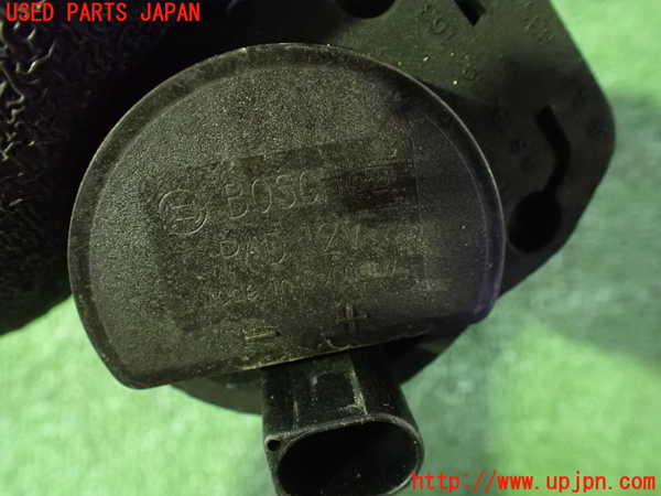 1UPJ-9232342110]ベンツ CLA250 4MATIC(117346 C117)ウォーターポンプ 中古_3