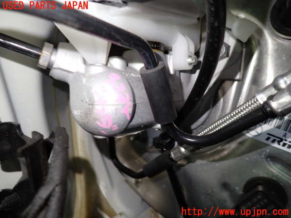 1UPJ-9232344050]ベンツ CLA250 4MATIC(117346 C117)ブレーキマスターシリンダー 中古_2