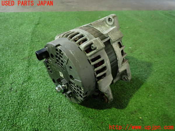 1UPJ-9232346015]ベンツ CLA250 4MATIC(117346 C117)オルタネーター(ダイナモ) 中古_4
