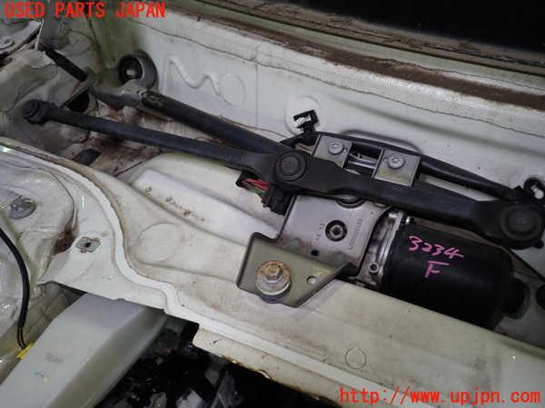 1UPJ-9232346770]ベンツ CLA250 4MATIC(117346 C117)フロントワイパーモーター 中古_2