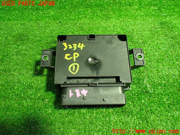 1UPJ-9232346146]ベンツ CLA250 4MATIC(117346 C117)コンピューター1 (A 246 900 52 03) 中古_3