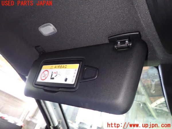 1UPJ-9232347630]ベンツ CLA250 4MATIC(117346 C117)室内サンバイザー左側 中古_2