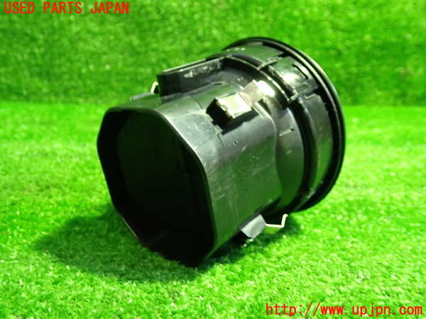 1UPJ-9232347527]ベンツ CLA250 4MATIC(117346 C117)エアコン吹き出し口2 (左) 中古_2