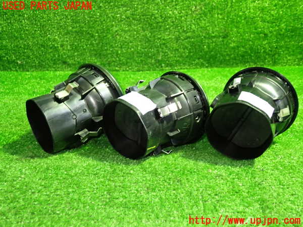 1UPJ-9232347528]ベンツ CLA250 4MATIC(117346 C117)エアコン吹き出し口3 (真中) 中古_2