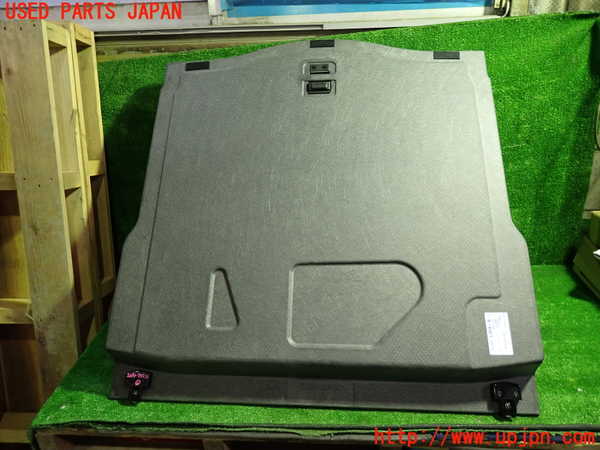 1UPJ-9232347771]ベンツ CLA250 4MATIC(117346 C117)ラゲッジトレイ1 中古_3