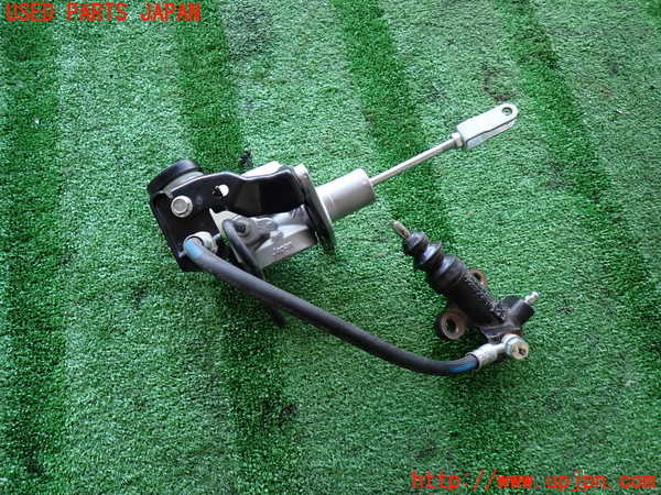 2UPJ-9232353310]GR86(BRZ)(ZN8)クラッチマスター (ジャンク品) 中古_2