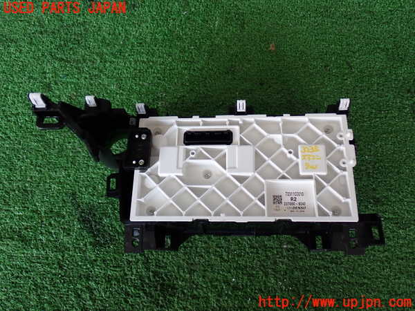 2UPJ-9232356066]GR86(BRZ)(ZN8)エアコンスイッチ1 中古_4