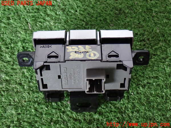 2UPJ-9232356306]GR86(BRZ)(ZN8)スイッチ1 (VSC OFF) 中古_2