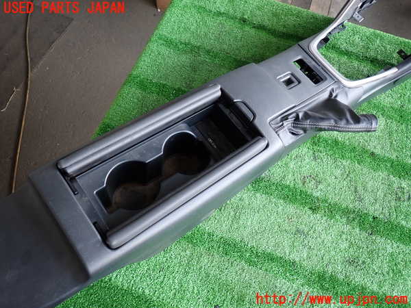 2UPJ-9232357540]GR86(BRZ)(ZN8)センターコンソール 中古_3