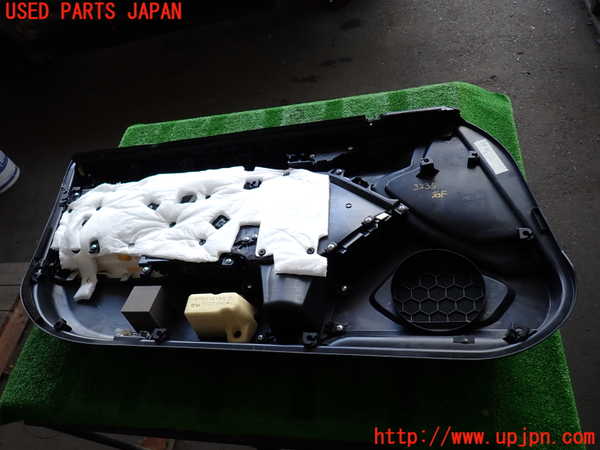 2UPJ-9232351234]GR86(BRZ)(ZN8)右ドア内張り 中古_5
