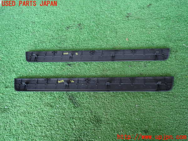 2UPJ-9232357740]GR86(BRZ)(ZN8)スカッフプレート 中古_2