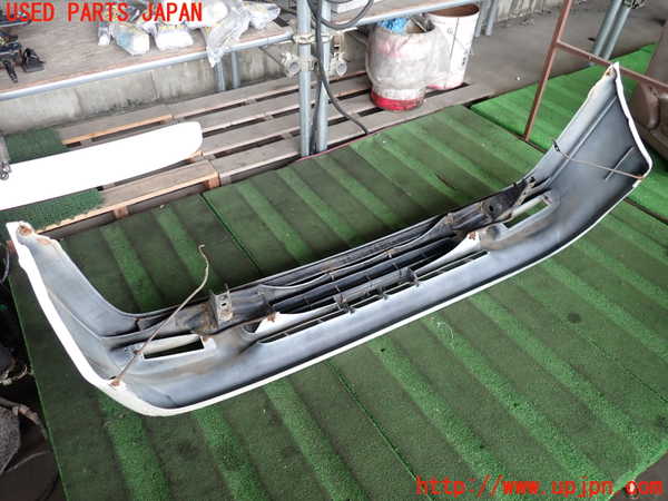 2UPJ-9232361010]カローラ レビン(AE92)フロントバンパー (ジャンク品) 中古_4