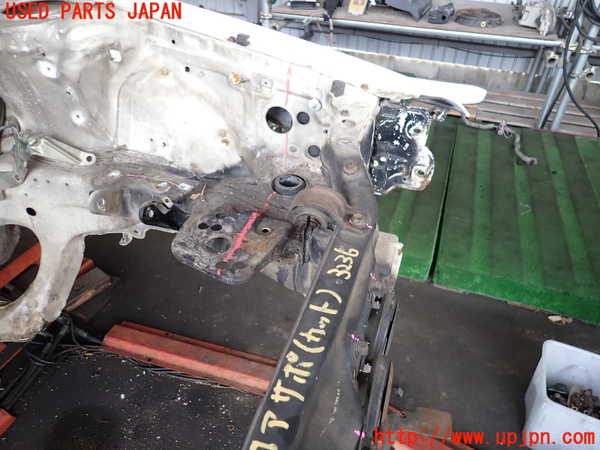 2UPJ-9232361042]カローラ レビン(AE92)コアサポート（カット） 中古_3