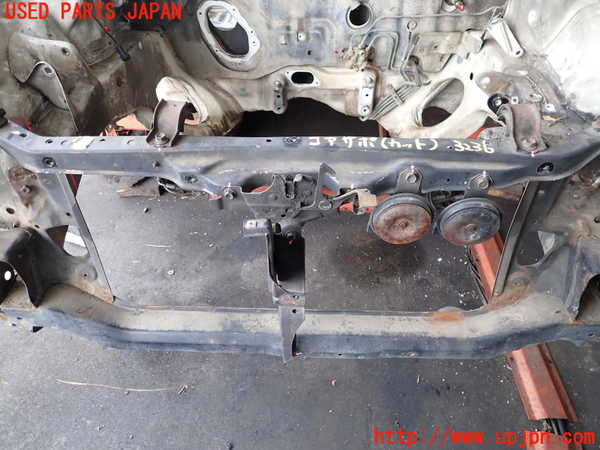 2UPJ-9232361042]カローラ レビン(AE92)コアサポート（カット） 中古_4