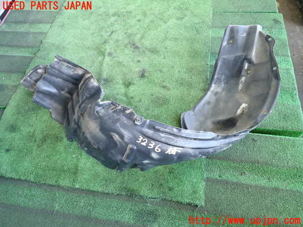 2UPJ-9232361090]カローラ レビン(AE92)右前フェンダーライナー (ジャンク品) 中古_2