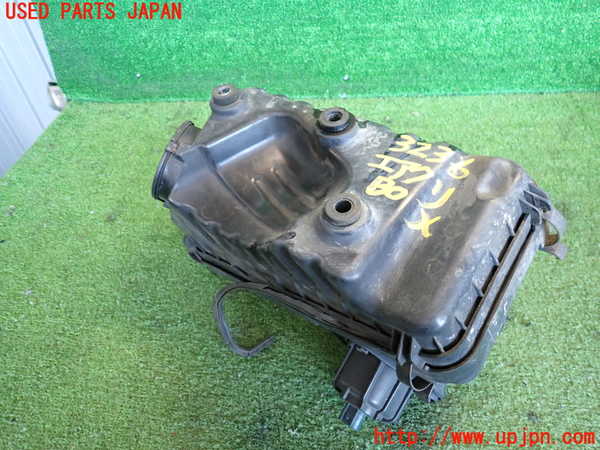 2UPJ-9232362560]カローラ レビン(AE92)エアクリーナーボックス 中古_2