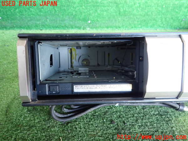 2UPJ-9232366505]カローラ レビン(AE92)社外 CDチェンジャー (ジャンク品) 中古_2