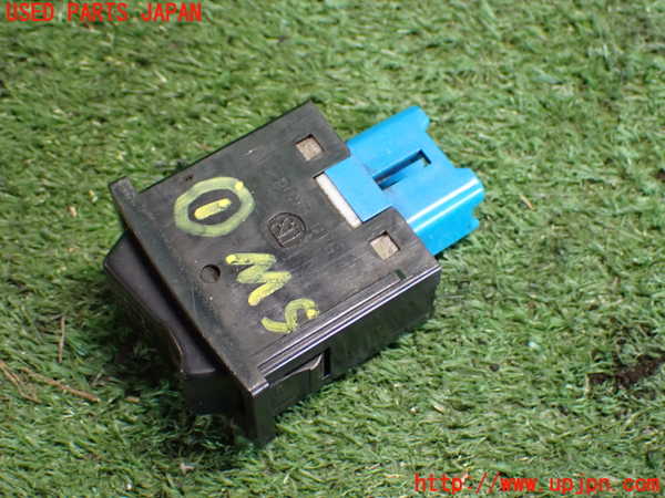2UPJ-9232366306]カローラ レビン(AE92)スイッチ1 (リアワイパー) 中古_2