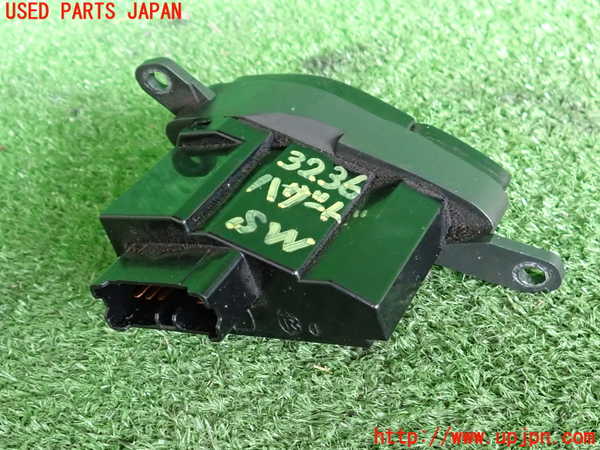 2UPJ-9232366290]カローラ レビン(AE92)ハザードスイッチ 中古_2