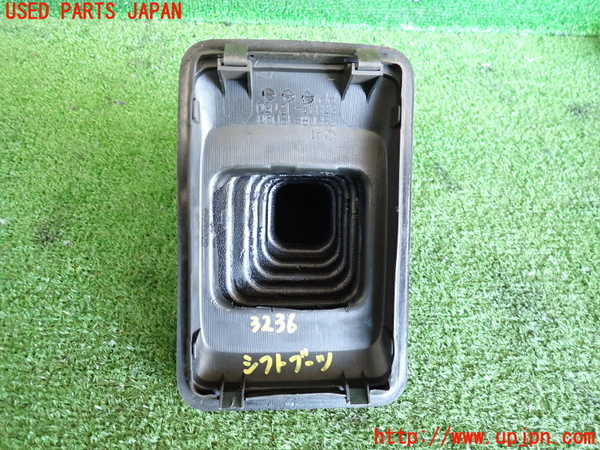 2UPJ-9232367575]カローラ レビン(AE92)シフトブーツ 中古_3