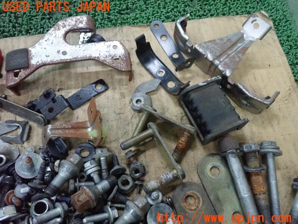 3UPJ=9232370720]アルファロメオ 156 GTA(932AXB)ネジ・ナット・ステー類 セット ジャンク_2