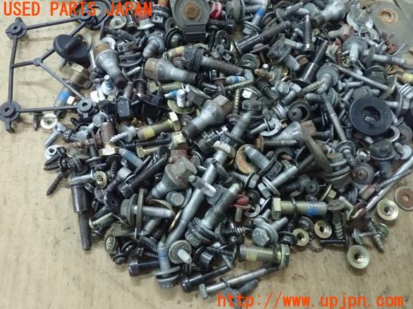 3UPJ=9232370720]アルファロメオ 156 GTA(932AXB)ネジ・ナット・ステー類 セット ジャンク_5