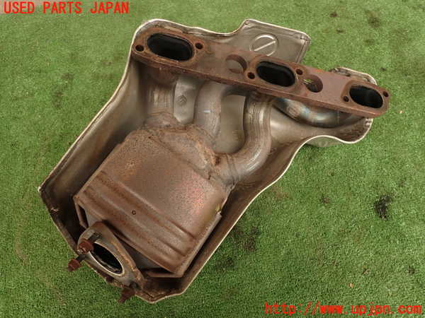 2UPJ-9232372041]アルファロメオ・156 GTA(932AXB)エキマニ1 (触媒 マニバーター) 中古_2