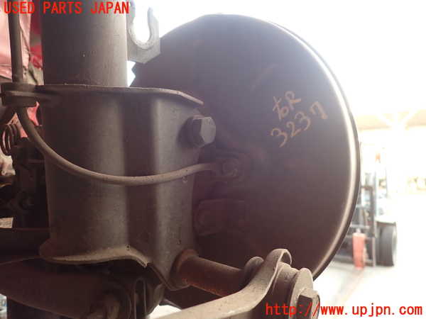 2UPJ-9232374300]アルファロメオ・156 GTA(932AXB)右リアナックルハブ 中古_2