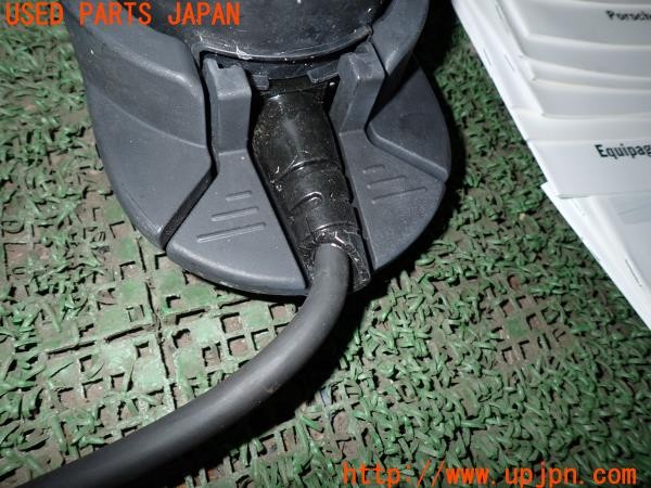 3UPJ=9232380579]ポルシェ パナメーラ S E-ハイブリッド(970CGEA)純正 7PP.971.675.B 充電器 付属品・マニュアル付き 中古_3