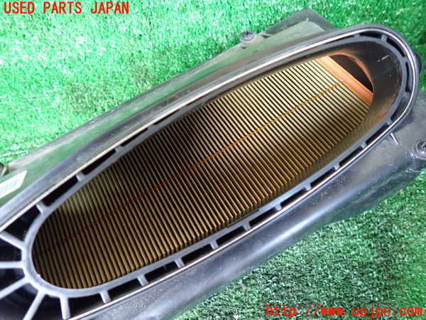 1UPJ-9232382560]ポルシェ・パナメーラ S E-ハイブリッド(970CGEA)エアクリーナーボックス 中古_3