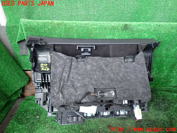 1UPJ-9232387516]ポルシェ・パナメーラ S E-ハイブリッド(970CGEA)グローブボックス1 中古_3