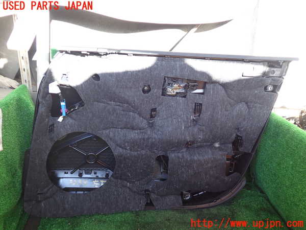 1UPJ-9232381264]ポルシェ・パナメーラ S E-ハイブリッド(970CGEA)左前ドア内張り 中古_4