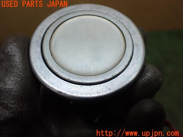 3UPJ=9232390532]三菱 ジープ(J59)社外 ホーンボタン スイッチ 外径約59.5mm 中古_2