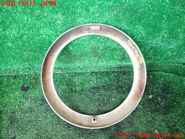 1UPJ-9232391142]三菱ジープ(J59)左ヘッドライトリム 中古_2