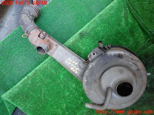 1UPJ-9232392560]三菱ジープ(J59)エアクリーナーボックス 中古_2