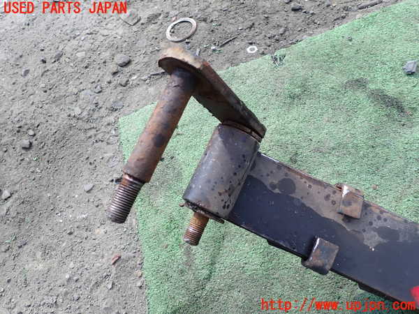 1UPJ-9232395100]三菱ジープ(J59)右リアスプリング (リーフスプリング) 中古_2