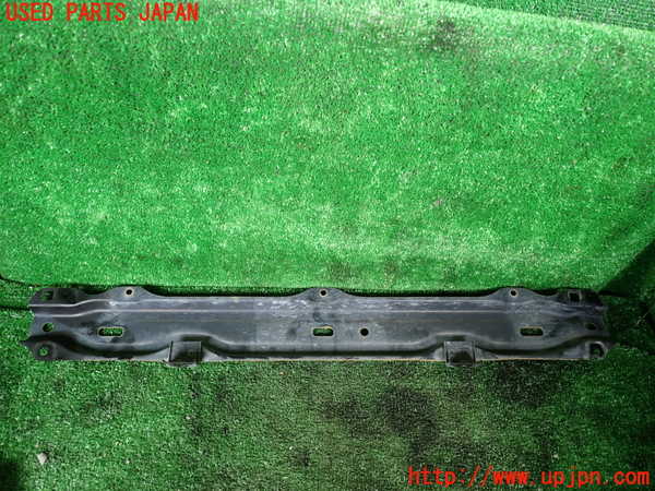 1UPJ-9232401014]ジムニー シエラ(JB43W)フロントバンパーホースメント 中古_2