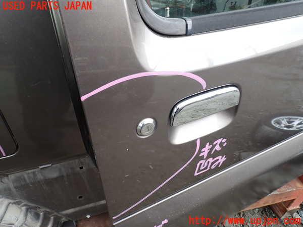 1UPJ-9232401230]ジムニー シエラ(JB43W)右ドア AGC M2H3 中古_2